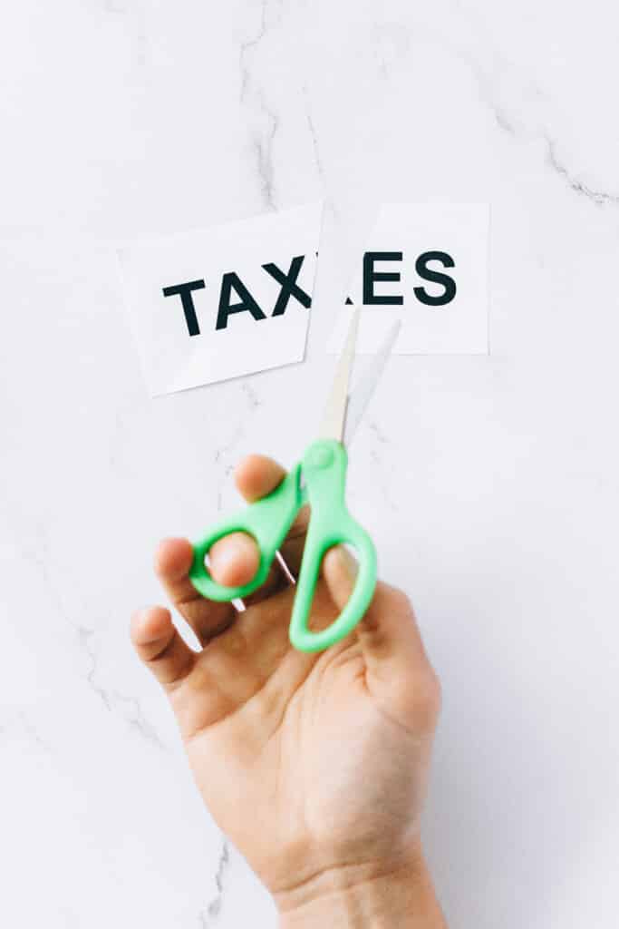 Tax cut worth up to £1,000 for half a million small businesses