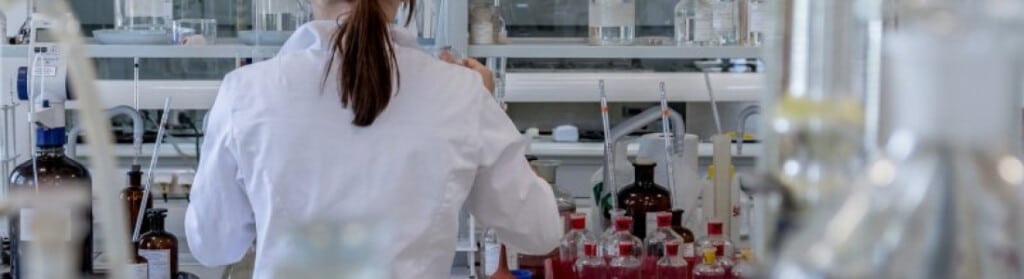 A novel approach to cancer immunotherapy has emerged with the development of Mi-2β inhibitors, designed to counteract tumor resistance to immune checkpoint blockade therapies. This innovation is detailed in U.S. Patent No. 12,268,674, titled “Mi-2β inhibitor as an immunotherapy agent,” assigned to BioVentures, LLC. (patents.justia.com)